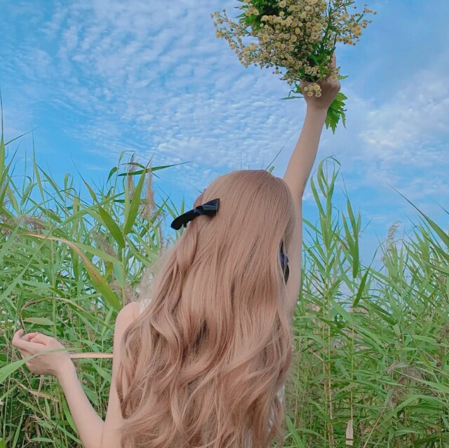 地板安全警示標(biāo)志_木板字母圈驚現(xiàn)踩踏 安全意識(shí)需加強(qiáng)